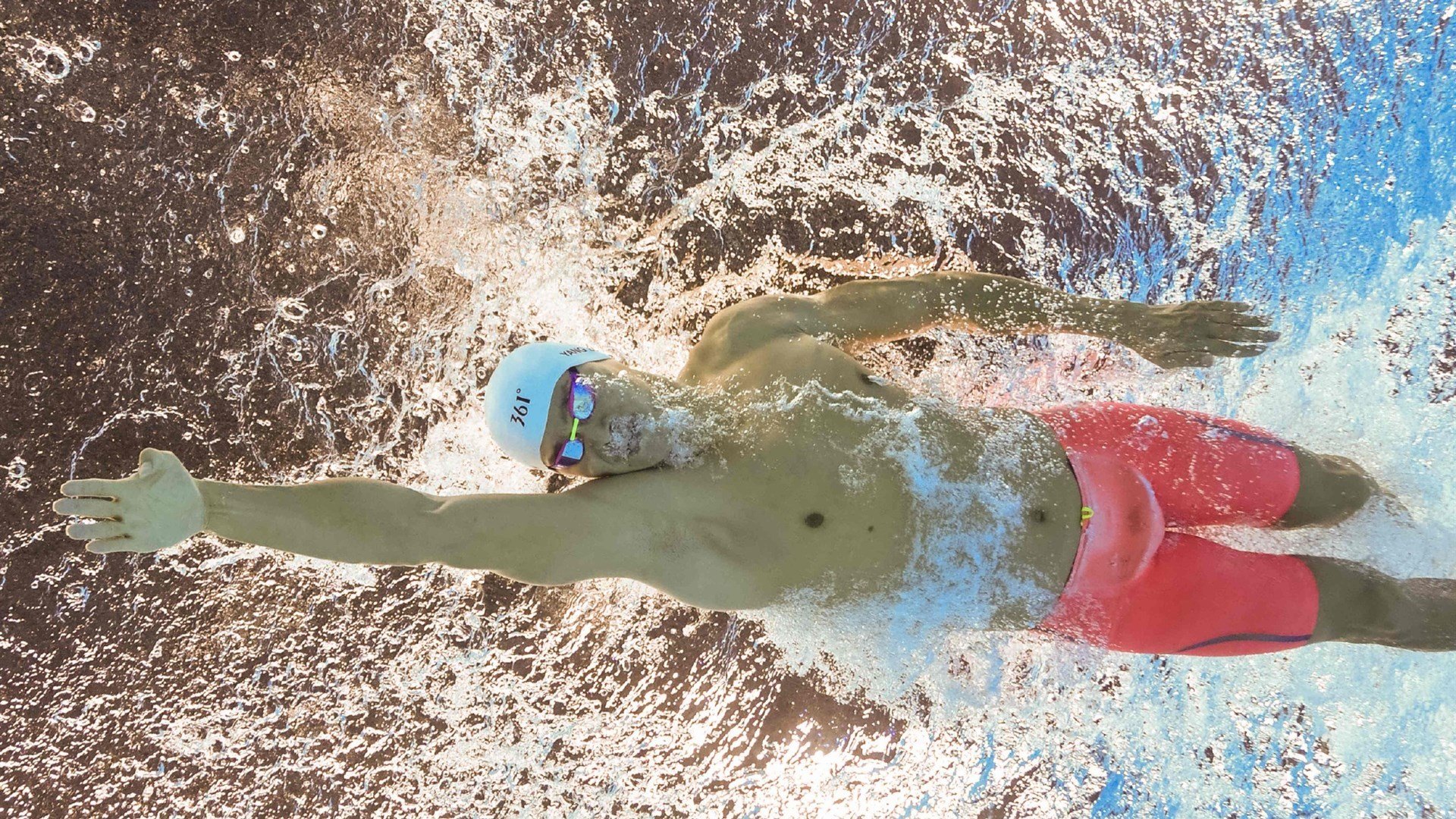 篮球赛场焦点！意大利队对阵瑞士队，防守反击奏效，球队笑到最后